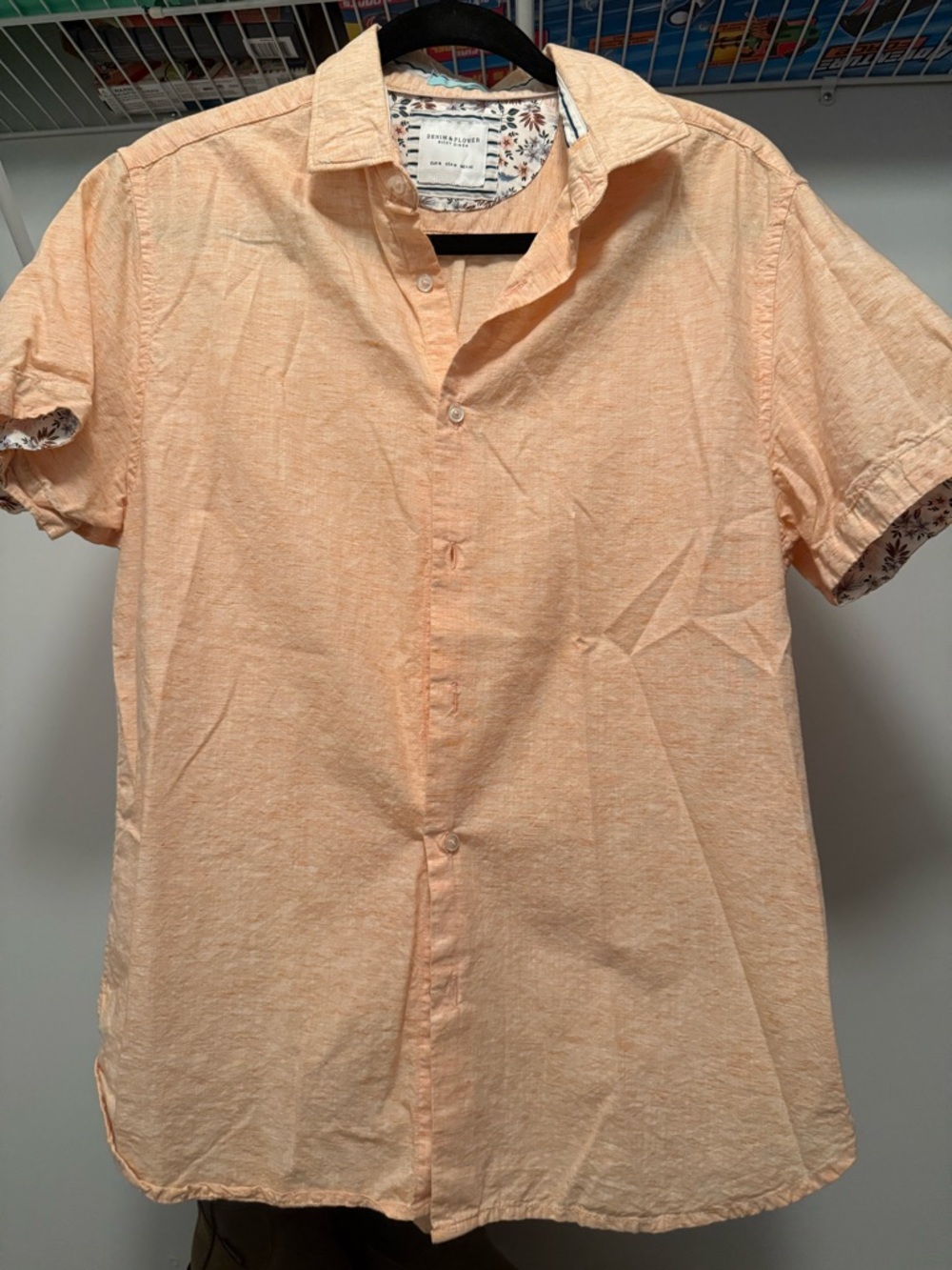 Short Sleeve Button-Up Shirt in Peach